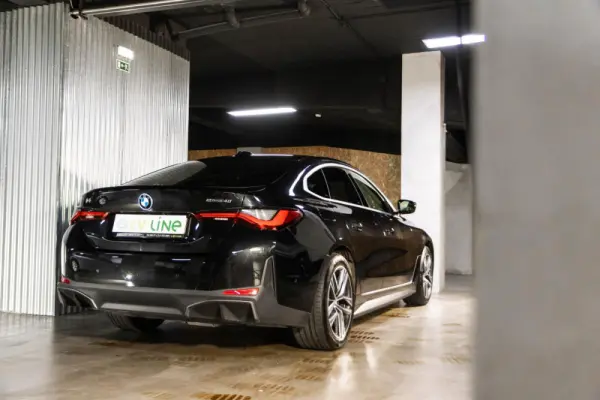BMW i4 eDrive40 9