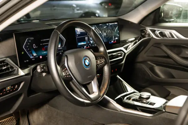 BMW i4 eDrive40 23