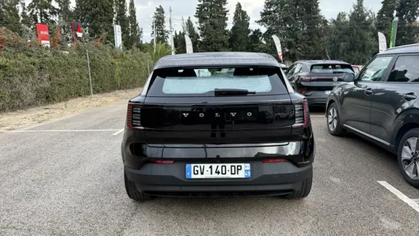 Volvo EX30 Single Extended Range 8