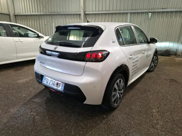 Peugeot e-208 Active 5