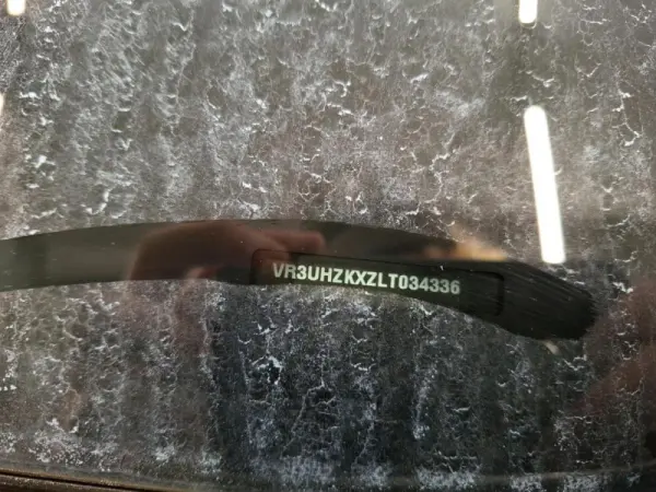 Peugeot e-208 Active 11