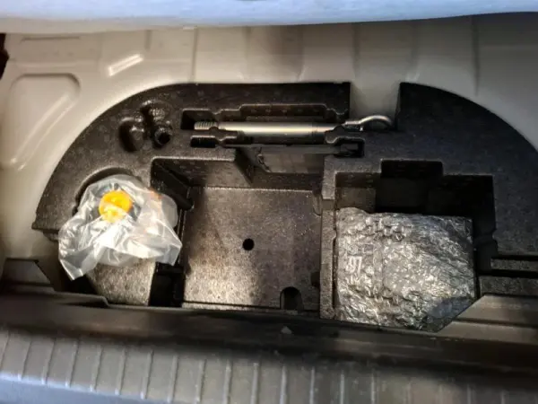 Peugeot e-208 Active 13