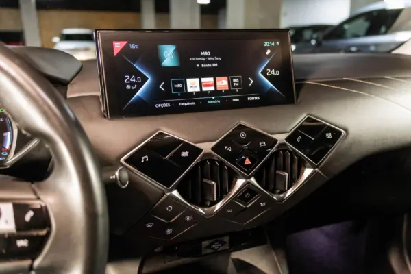 DS DS3 Crossback E-Tense Bastille 28