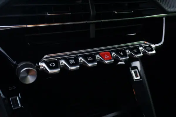 Peugeot e-208 50 kWh Active Pack 22