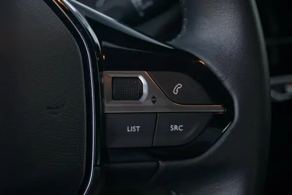 Peugeot e-208 50 kWh Active Pack 26