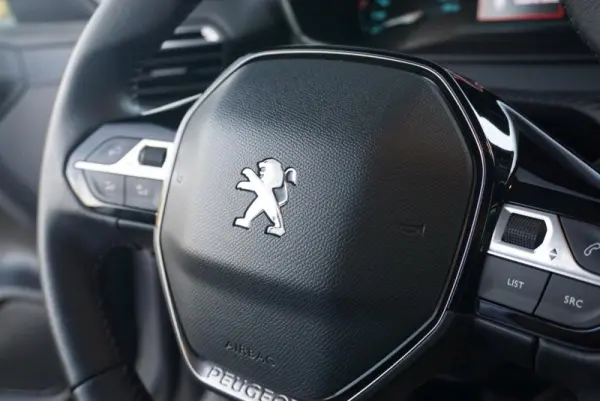 Peugeot e-208 50 kWh Active Pack 27