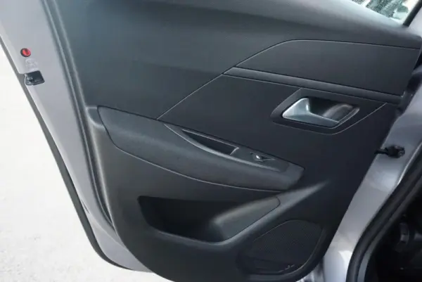 Peugeot e-208 50 kWh Active Pack 37