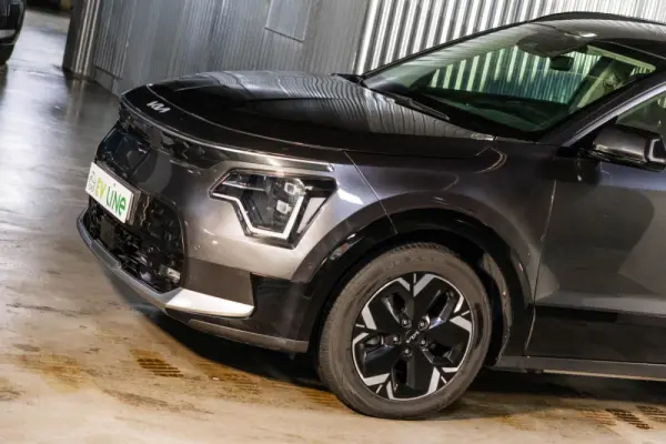 Kia Niro EV 64kWh Tech X 11