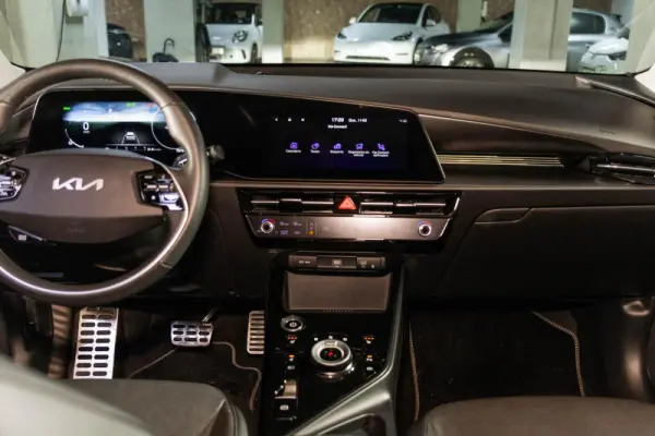 Kia Niro EV 64kWh Tech X 21