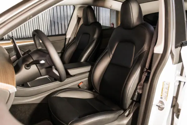 Tesla Model Y Long Range Tração Traseira 4