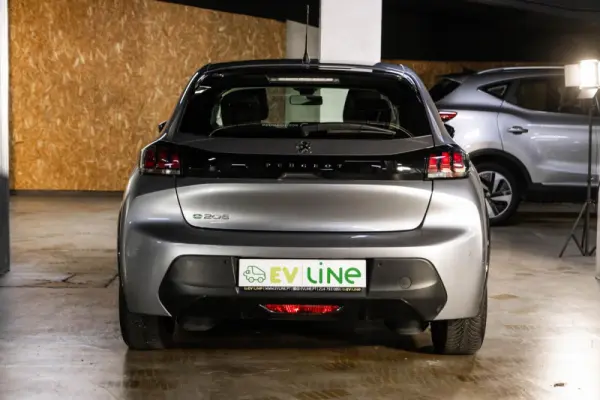 Peugeot e-208 50 kWh Active Active Business 6