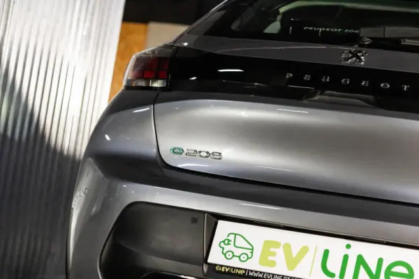 Peugeot e-208 50 kWh Active Active Business 14