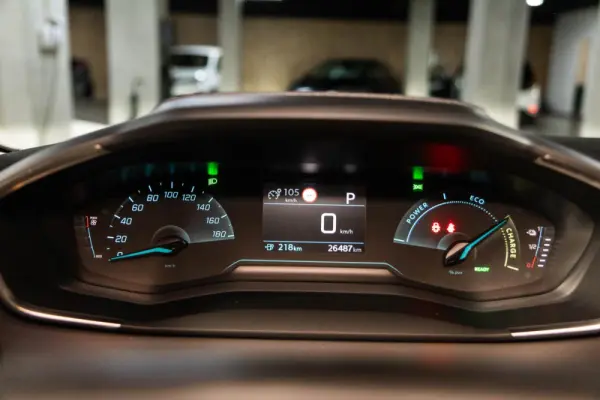 Peugeot e-208 50 kWh Active Active Business 21