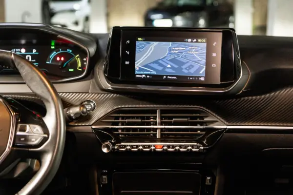 Peugeot e-208 50 kWh Active Active Business 25