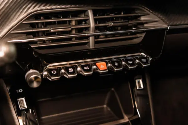 Peugeot e-208 50 kWh Active Active Business 27