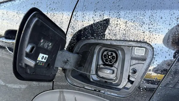 Peugeot e-2008 50 kWh Allure Pack 11