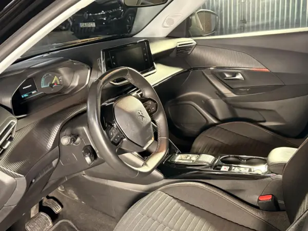 Peugeot e-2008 50 kWh Active Pack 18