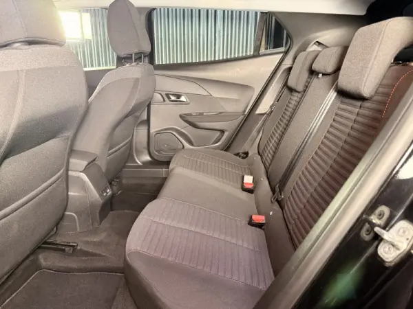 Peugeot e-2008 50 kWh Active Pack 37