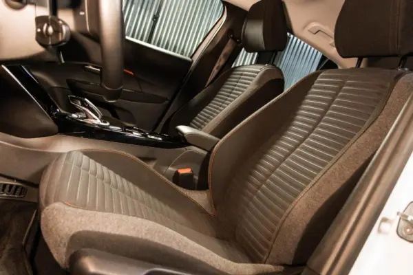 Peugeot e-208 50 kWh Active Active Business 34