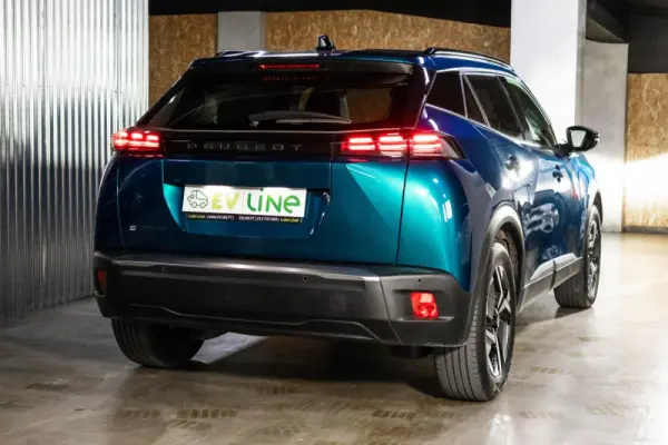 Peugeot e-2008 54 kWh Allure 10