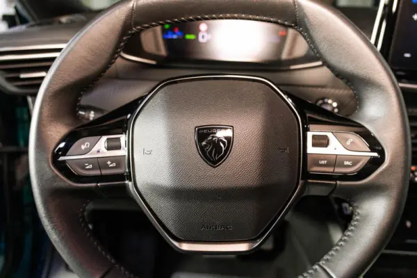 Peugeot e-2008 54 kWh Allure 22