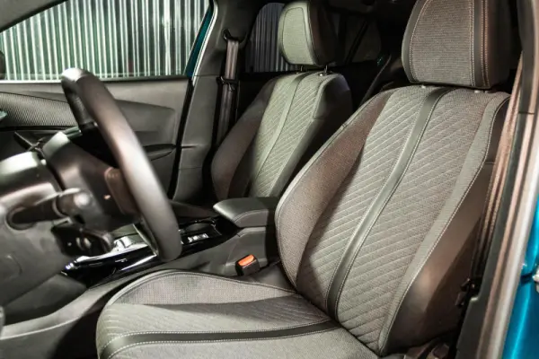 Peugeot e-2008 54 kWh Allure 35