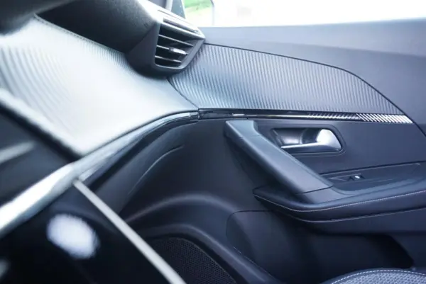 Peugeot e-2008 54 kWh Allure 44