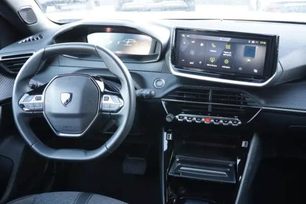 Peugeot e-2008 54 kWh Allure 46