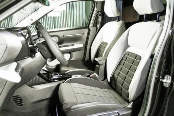 Citroen e-C3 44 kWh Autonomia Conforto Max 32