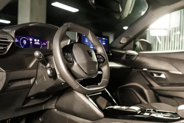 Peugeot e-2008 54 kWh Allure 21