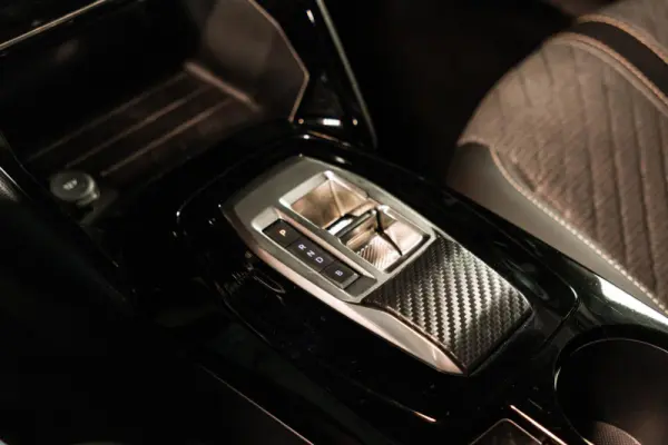 Peugeot e-2008 54 kWh Allure 33