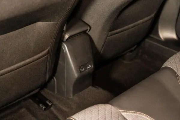 Peugeot e-2008 54 kWh Allure 40