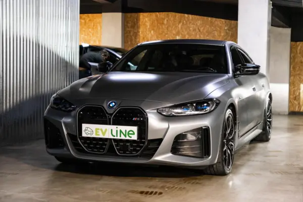 BMW i4 M50 Pack Desportivo M Pro 4