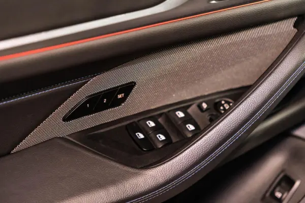 BMW i4 M50 Pack Desportivo M Pro 52