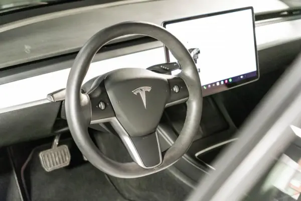 Tesla Model 3 Long Range AWD Dual Motor 18