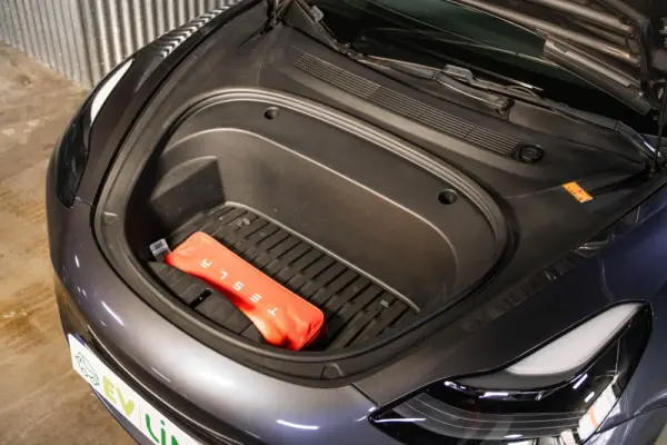 Tesla Model 3 Long Range AWD Dual Motor 37