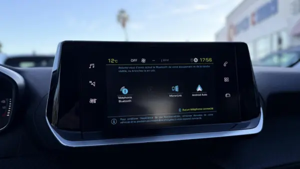 Peugeot e-208 Active Pack 18