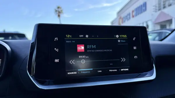 Peugeot e-208 Active Pack 17