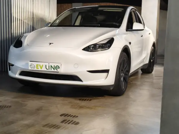 Tesla Model Y RWD 7