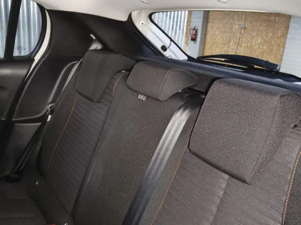 Peugeot e-208 50 kWh Active Pack 21
