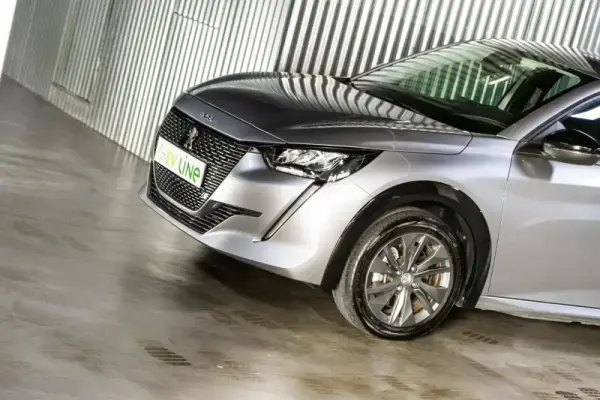 Peugeot e-208 50 kWh Allure 12
