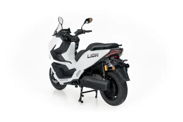Efun Lion 180 2