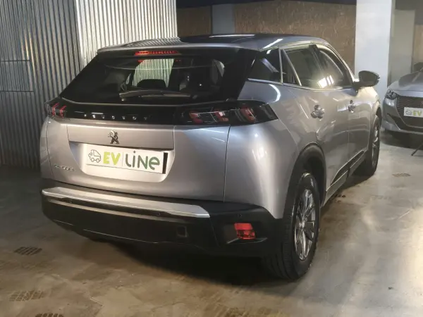 Peugeot e-2008 50 kWh Active Pack 11