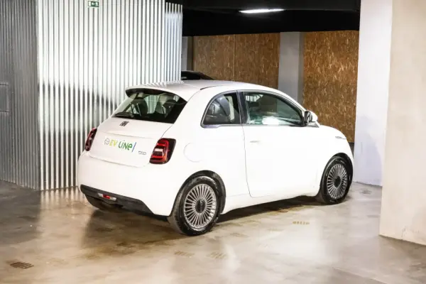 Fiat 500e 42 kWh Icon 8