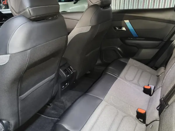 Citroen e-C4 50 kWh Feel 28