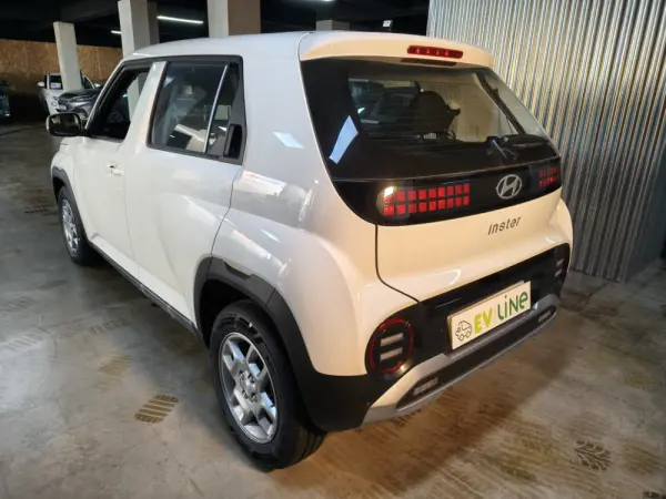 Hyundai Inster 49 kWh Style Plus 11