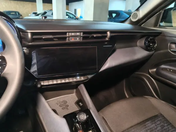 Alfa Romeo Junior Elletrica 50 kWh 18