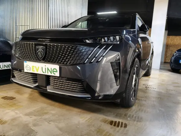 Peugeot E-5008 73 kWh GT 5