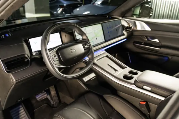 Xpeng G9 93.1 kWh Long Range+Premium Seat & Audio Pack 14