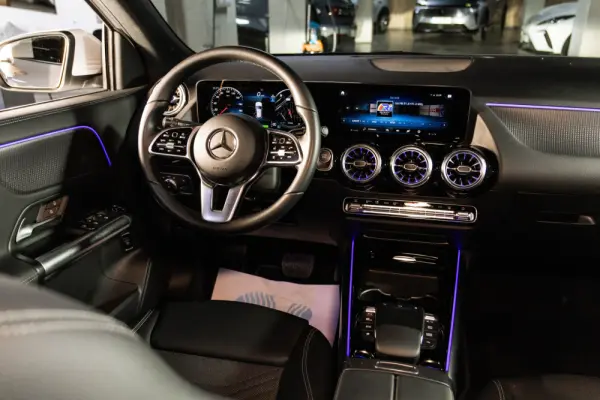 Mercedes-Benz EQA 250+ Progressive 14